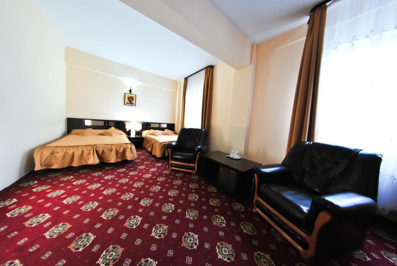 Hotel Magic Gt Trivale Piteşti Dış mekan fotoğraf