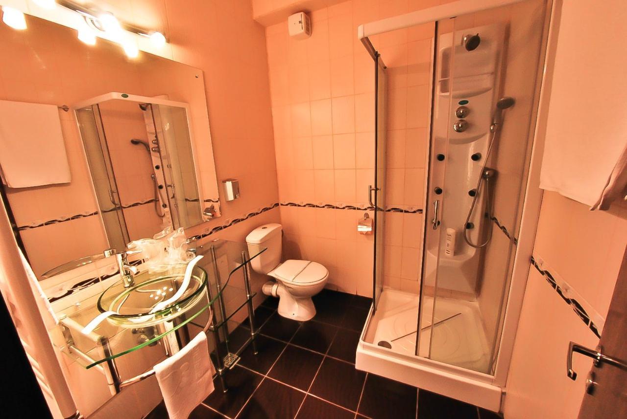 Hotel Magic Gt Trivale Piteşti Dış mekan fotoğraf