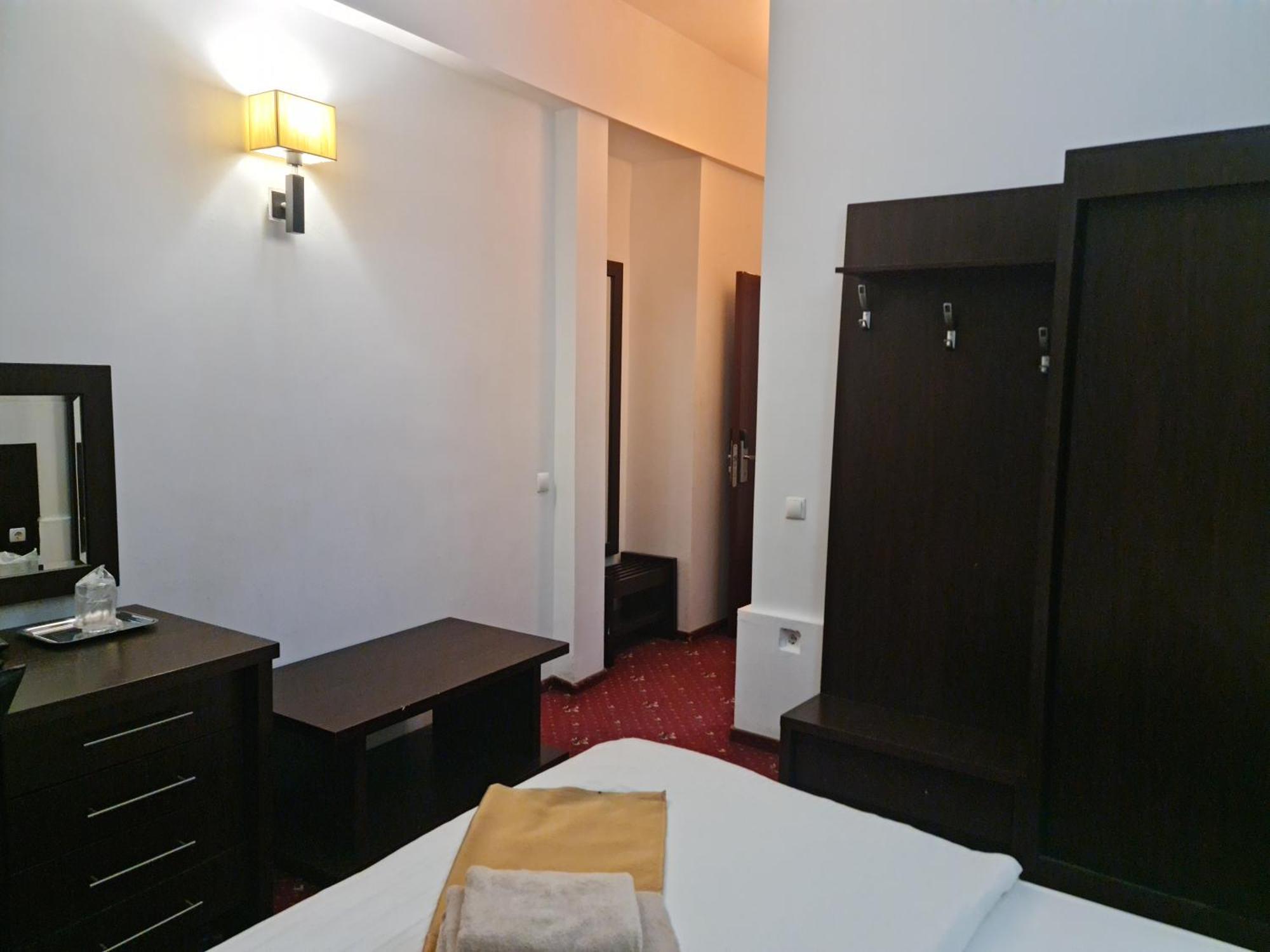 Hotel Magic Gt Trivale Piteşti Dış mekan fotoğraf