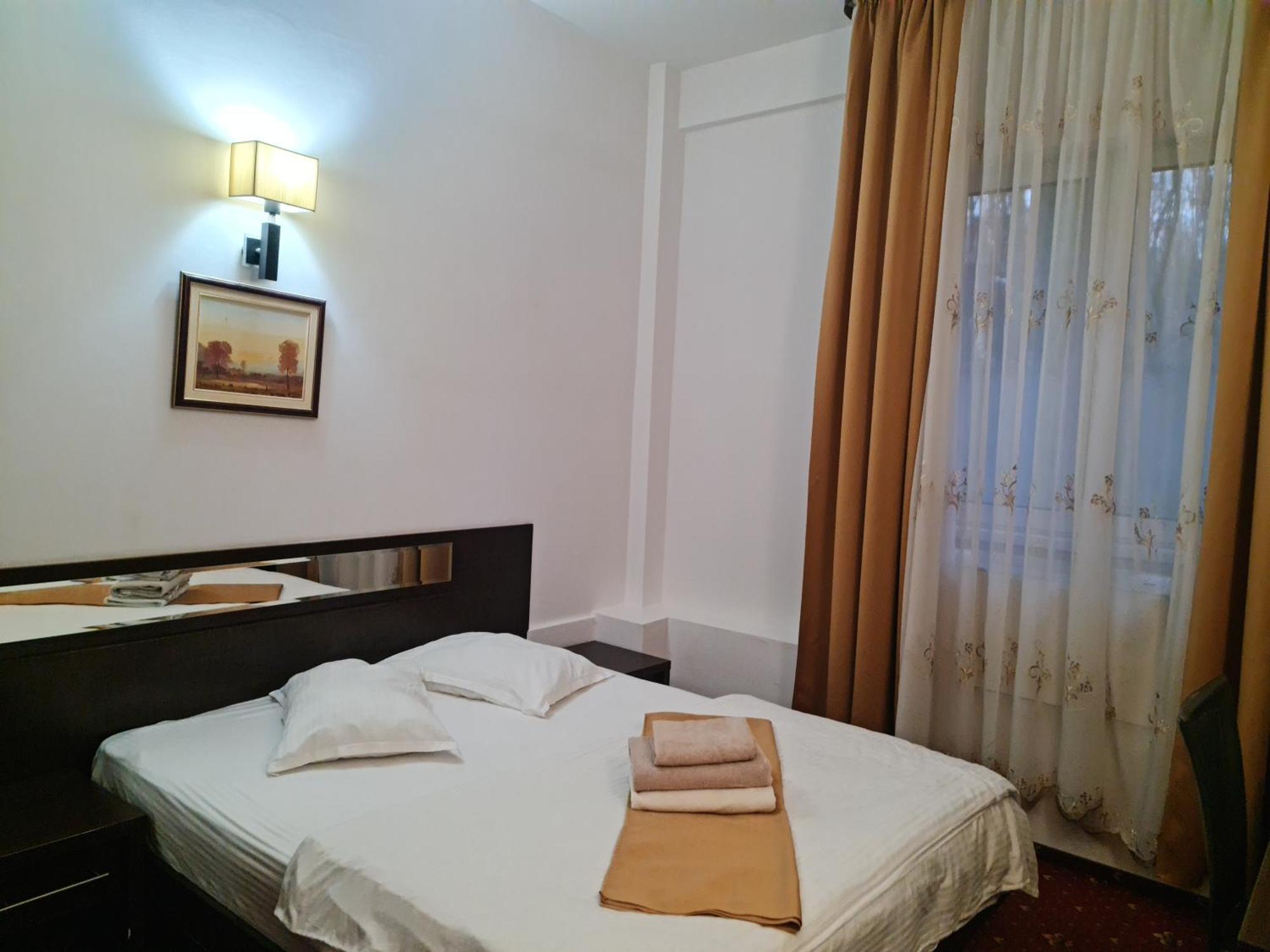 Hotel Magic Gt Trivale Piteşti Dış mekan fotoğraf