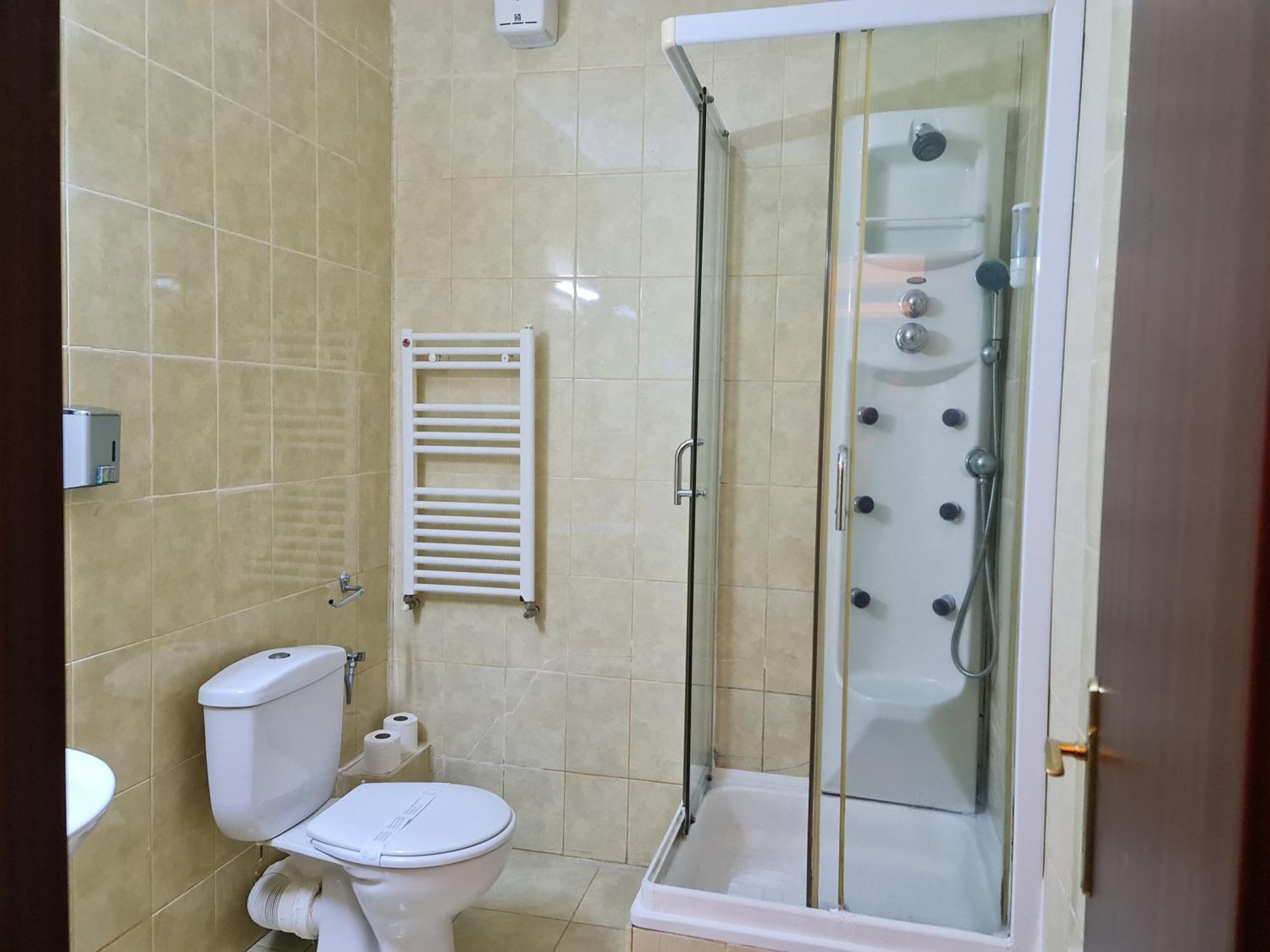 Hotel Magic Gt Trivale Piteşti Dış mekan fotoğraf