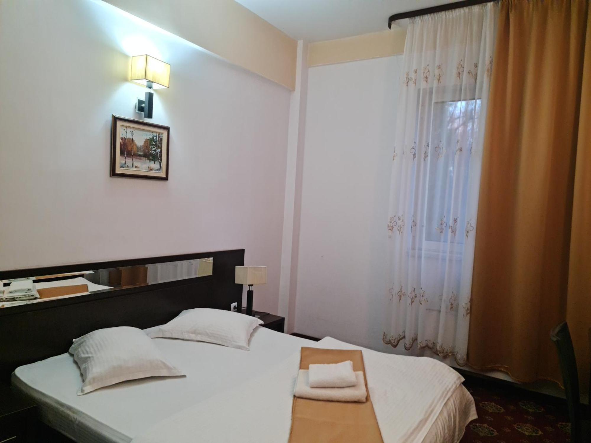 Hotel Magic Gt Trivale Piteşti Dış mekan fotoğraf