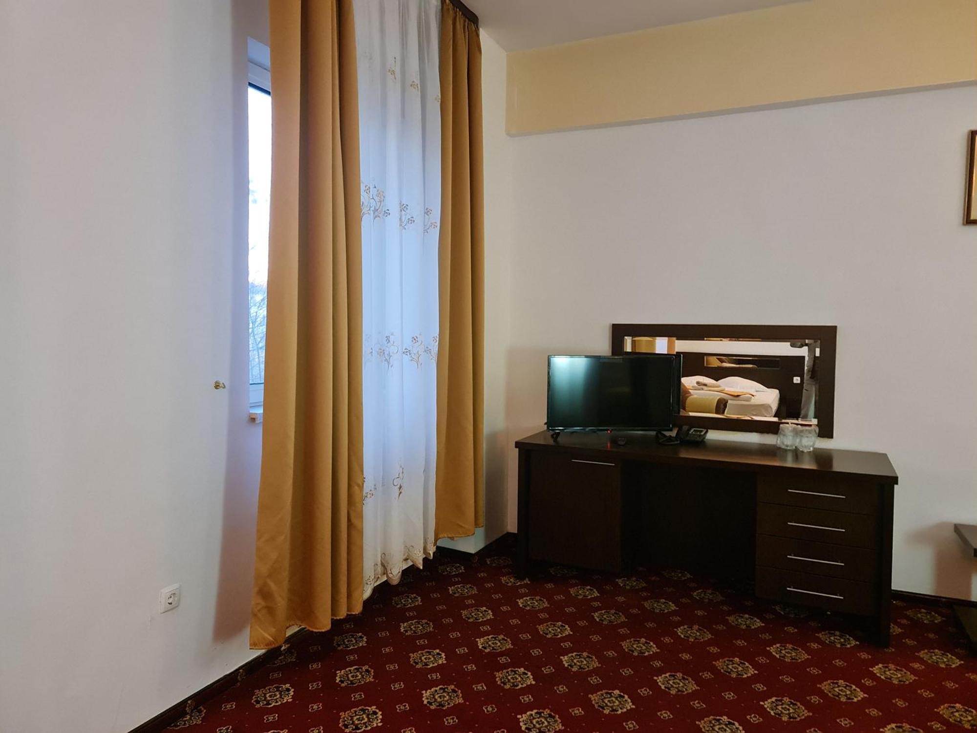 Hotel Magic Gt Trivale Piteşti Dış mekan fotoğraf