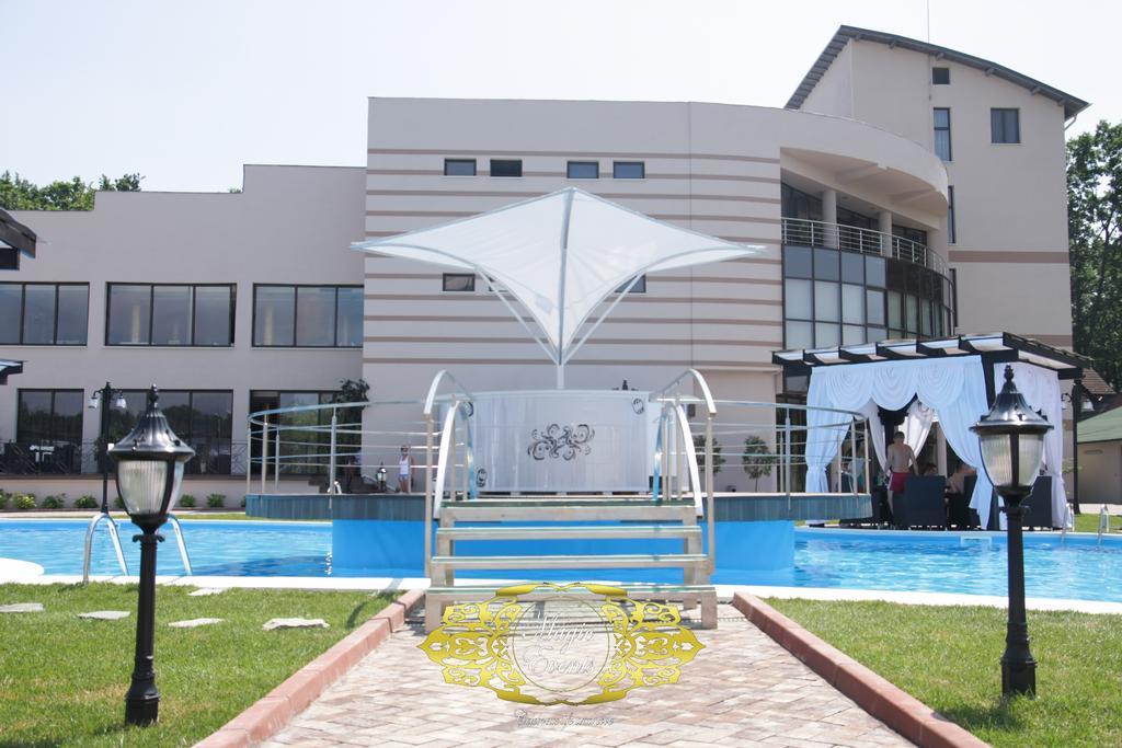 Hotel Magic Gt Trivale Piteşti Dış mekan fotoğraf