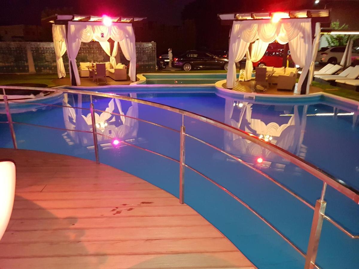 Hotel Magic Gt Trivale Piteşti Dış mekan fotoğraf